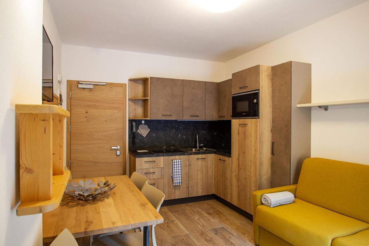 Residence Hotel Santa Maria Piscina E Wellness 佩约方缇 外观 照片