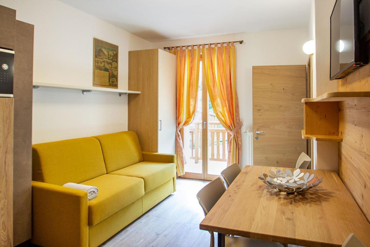 Residence Hotel Santa Maria Piscina E Wellness 佩约方缇 外观 照片