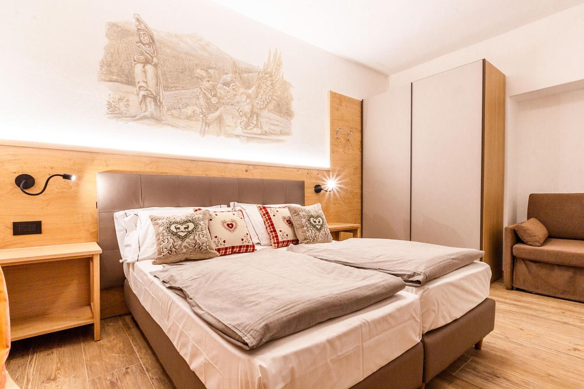 Residence Hotel Santa Maria Piscina E Wellness 佩约方缇 外观 照片