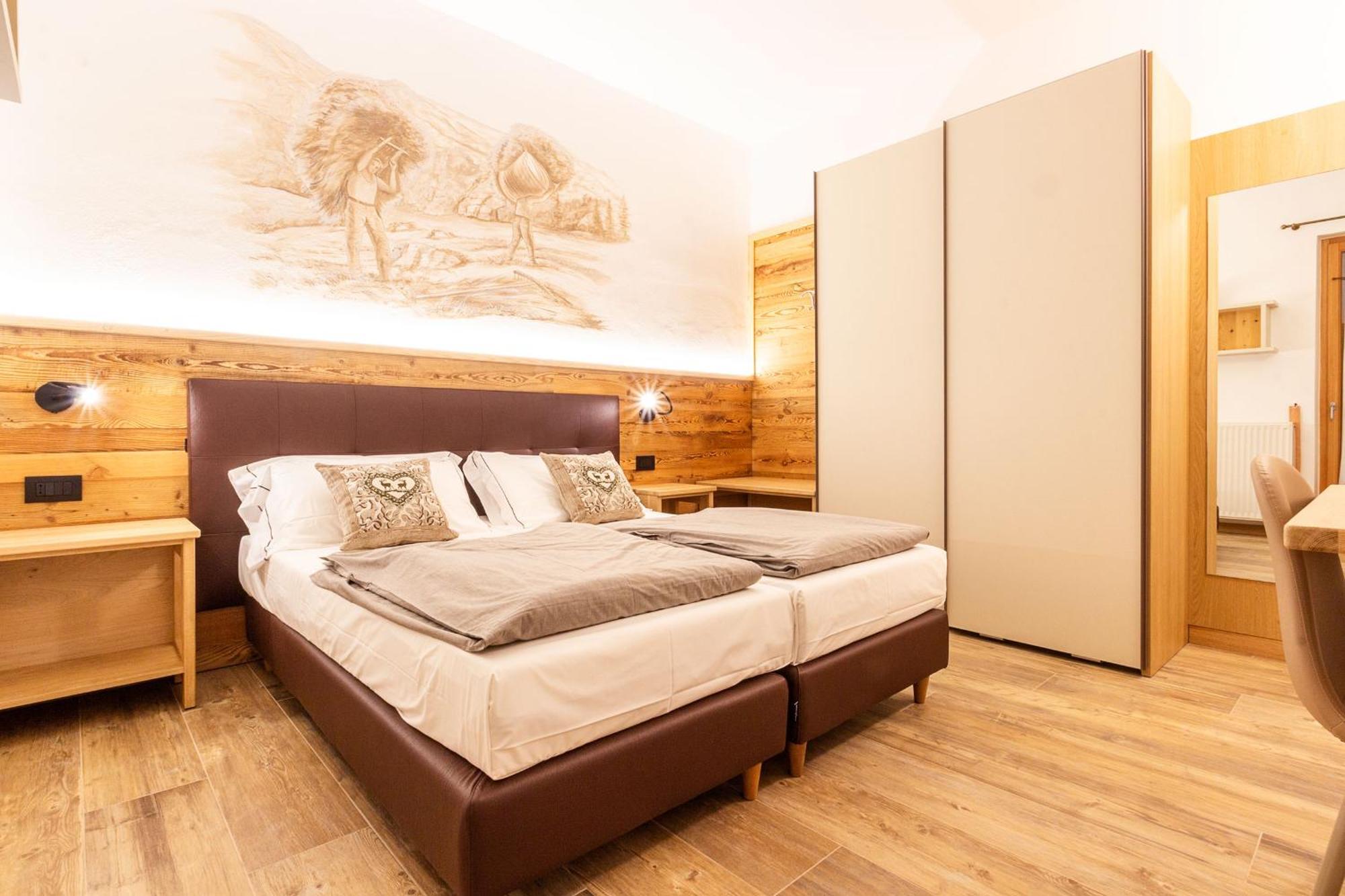Residence Hotel Santa Maria Piscina E Wellness 佩约方缇 外观 照片