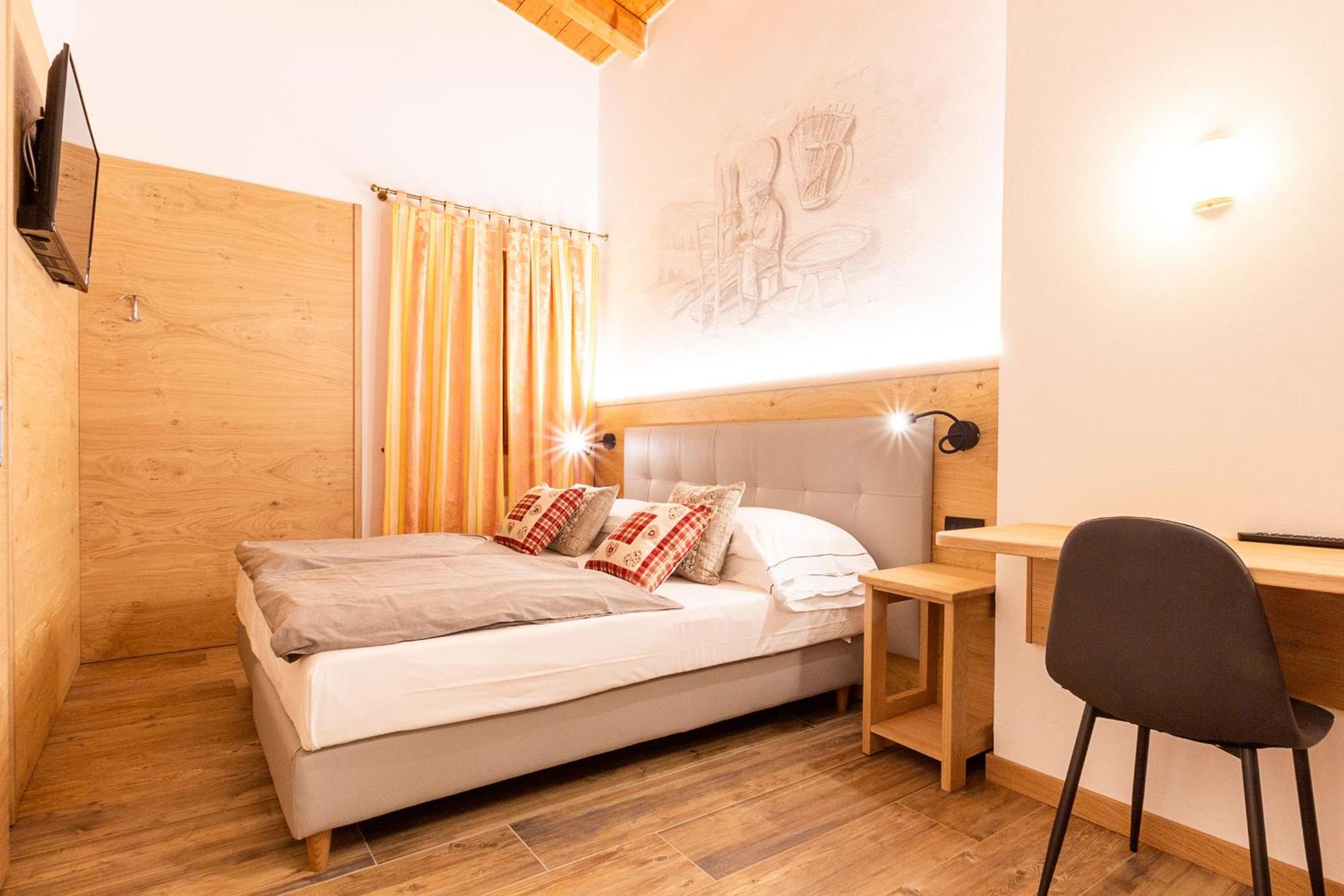 Residence Hotel Santa Maria Piscina E Wellness 佩约方缇 外观 照片